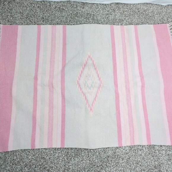 Vintage Pink Rug Indigenous Tapestry Knit Western Southwest - Picture 7 of 9